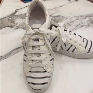 Joie Dakota Sneaker size 38.5